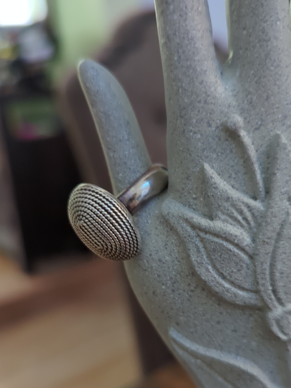 Silver Textured Ring Size 8 - Picture 7 of 7